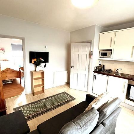 Centrally Located Two Bed Apartment - Sleeps Four Galway Luaran gambar