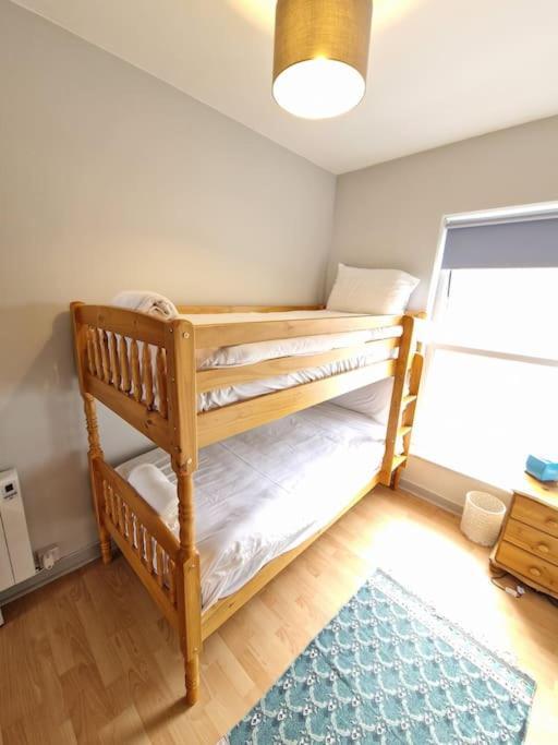 Centrally Located Two Bed Apartment - Sleeps Four Galway Luaran gambar